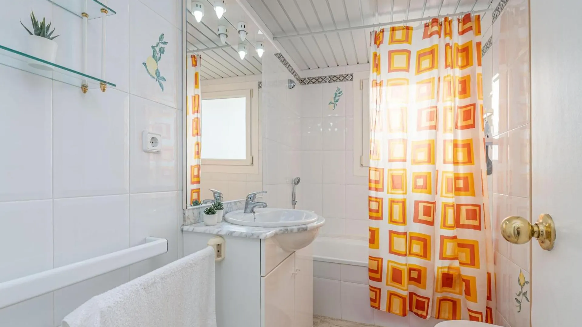 Agradable Apartamento Con Vista Al Mar - Hisp-288-37 Empuriabrava Apartment